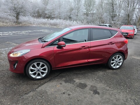 Ford Fiesta TITANIUM 9