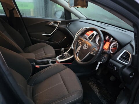 Vauxhall Astra SRI CDTI S/S 10