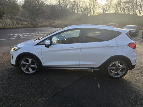 Ford Fiesta ACTIVE X 2