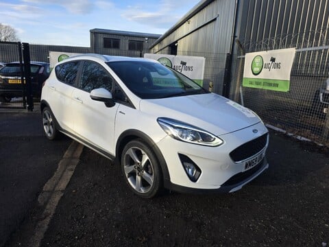 Ford Fiesta ACTIVE X 1