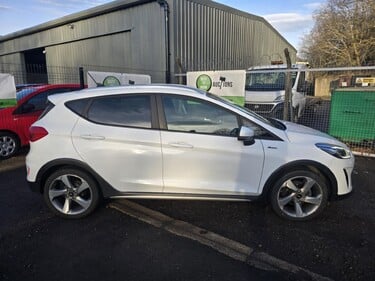 Ford Fiesta ACTIVE X 4