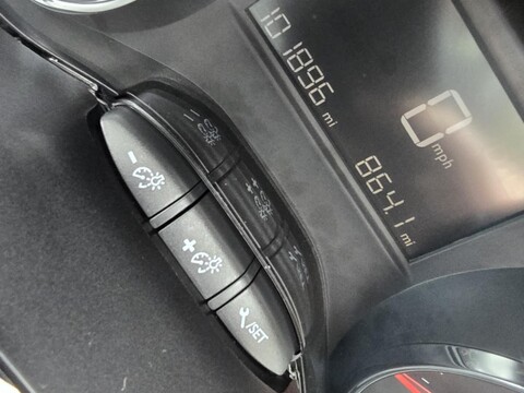 Peugeot 208 ACTIVE 11