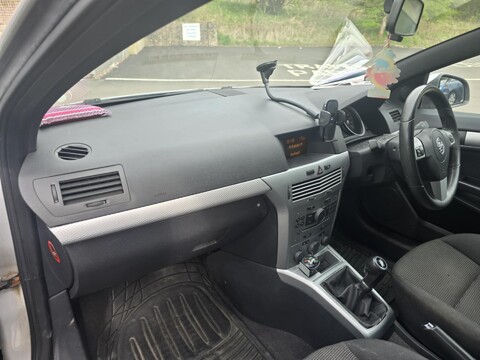 Vauxhall Astra SRI 8