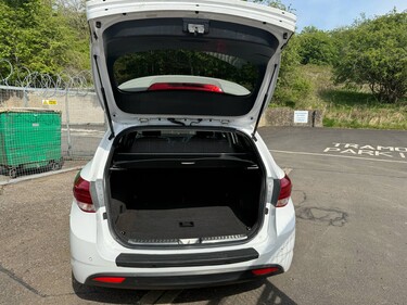 Hyundai i40 CRDI SE NAV BLUE DRIVE 3