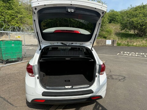 Hyundai i40 CRDI SE NAV BLUE DRIVE 4