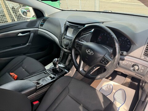 Hyundai i40 CRDI SE NAV BLUE DRIVE 6