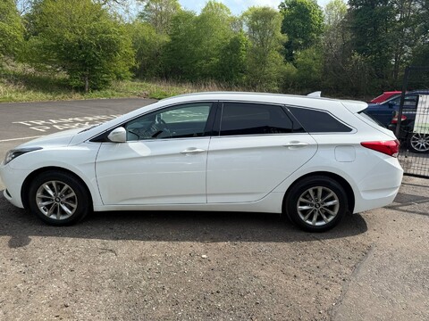 Hyundai i40 CRDI SE NAV BLUE DRIVE 7