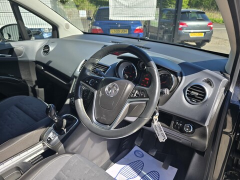 Vauxhall Meriva TECH LINE 12