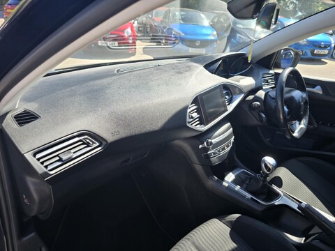 Peugeot 308 BLUE HDI S/S ACTIVE 8