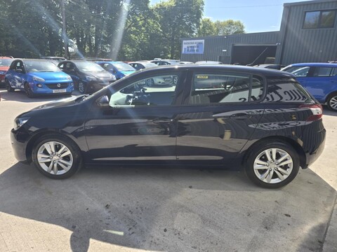 Peugeot 308 BLUE HDI S/S ACTIVE 11