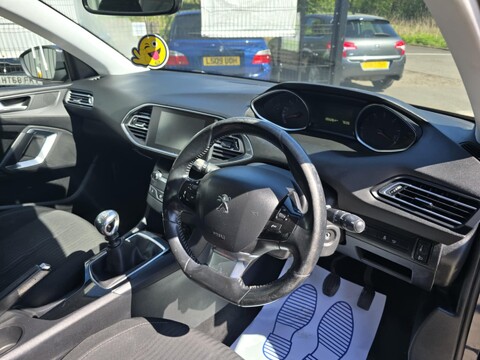 Peugeot 308 BLUE HDI S/S ACTIVE 10