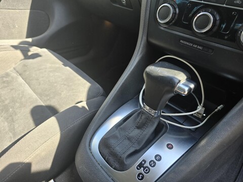 Volkswagen Golf GT TSI DSG 6