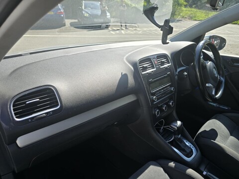 Volkswagen Golf GT TSI DSG 11
