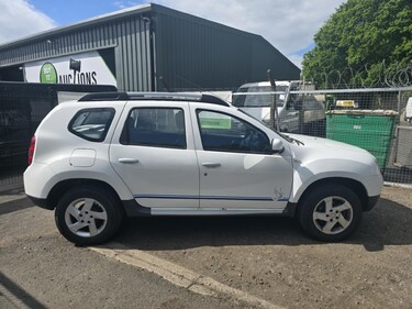 Dacia Duster LAUREATE DCI 4WD 4