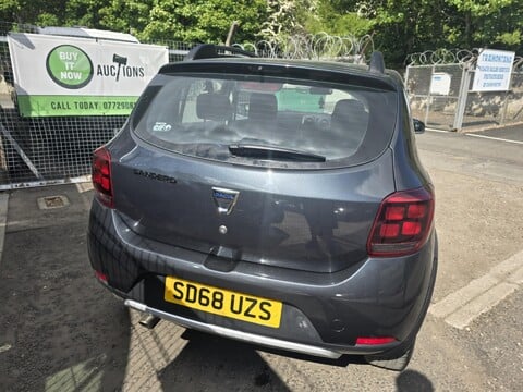Dacia Sandero Stepway ESSENTIAL TCE 11