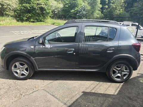 Dacia Sandero Stepway ESSENTIAL TCE 12
