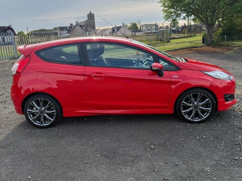 Ford Fiesta ST-LINE 9