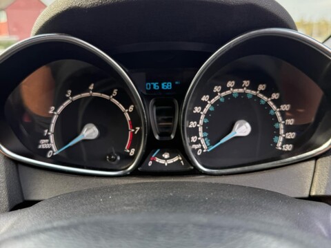 Ford Fiesta ST-LINE 12