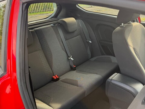 Ford Fiesta ST-LINE 13