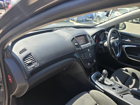 Vauxhall Insignia SRI NAV CDTI 9