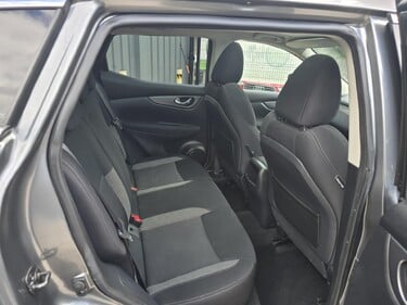 Nissan Qashqai N-CONNECTA DIG-T 4