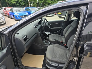 Volkswagen Polo SE 4