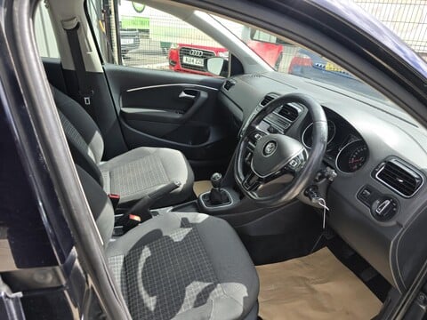 Volkswagen Polo SE 7
