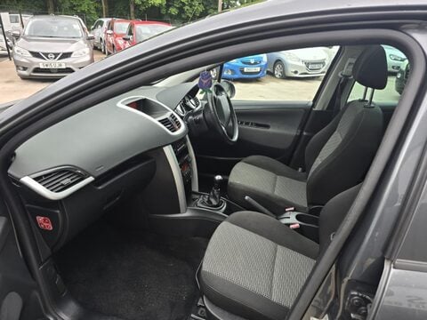 Peugeot 207 SW SPORT 8