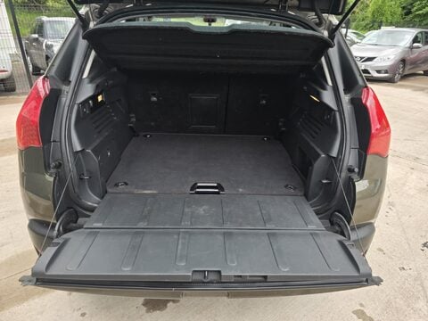 Peugeot 3008 SPORT HDI 3