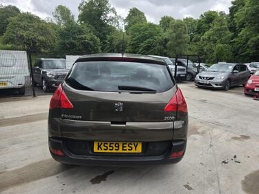 Peugeot 3008 SPORT HDI 4