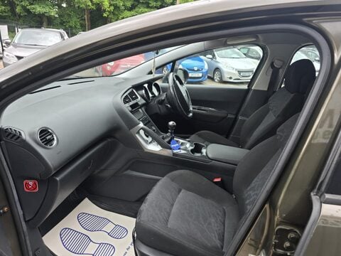 Peugeot 3008 SPORT HDI 13