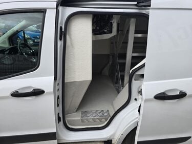 Ford Transit Courier TREND TDCI 1