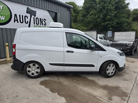 Ford Transit Courier TREND TDCI 5