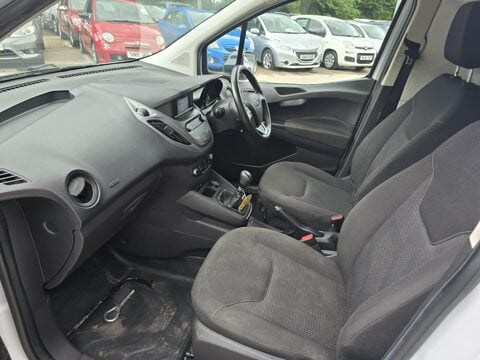 Ford Transit Courier TREND TDCI 6