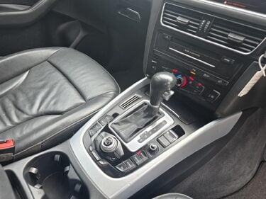 Audi Q5 TDI QUATTRO SE 1