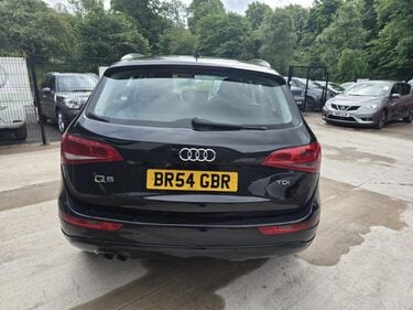 Audi Q5 TDI QUATTRO SE 4