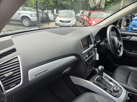 Audi Q5 TDI QUATTRO SE 9