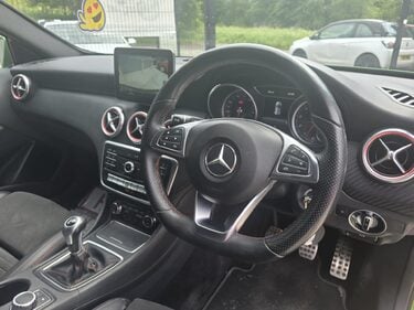Mercedes-Benz A Class A 180 AMG LINE PREMIUM 2