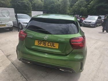 Mercedes-Benz A Class A 180 AMG LINE PREMIUM 3