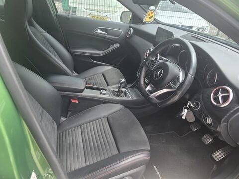 Mercedes-Benz A Class A 180 AMG LINE PREMIUM 7