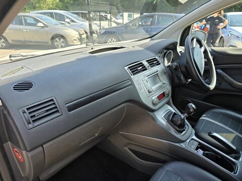 Ford Kuga TITANIUM TDCI 2WD 9