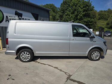 Volkswagen Transporter T28 TDI P/V HIGHLINE BMT 4