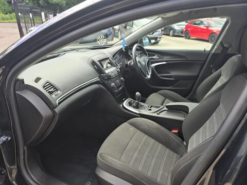 Vauxhall Insignia SRI 8
