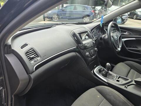 Vauxhall Insignia SRI 10