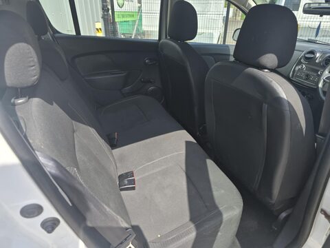 Dacia Sandero AMBIANCE SCE 7