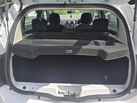 Dacia Sandero AMBIANCE SCE 8