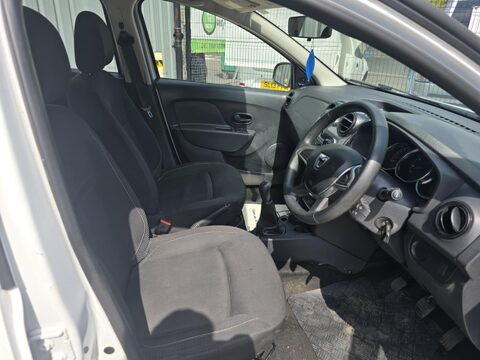Dacia Sandero AMBIANCE SCE 9