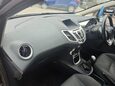 Ford Fiesta ZETEC TDCI 12