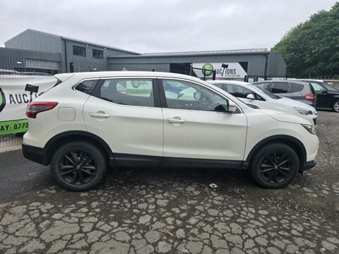 Nissan Qashqai ACENTA DIG-T SMART VISION 6
