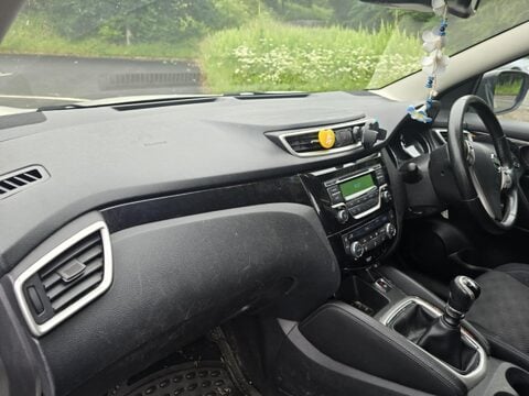 Nissan Qashqai ACENTA DIG-T SMART VISION 10